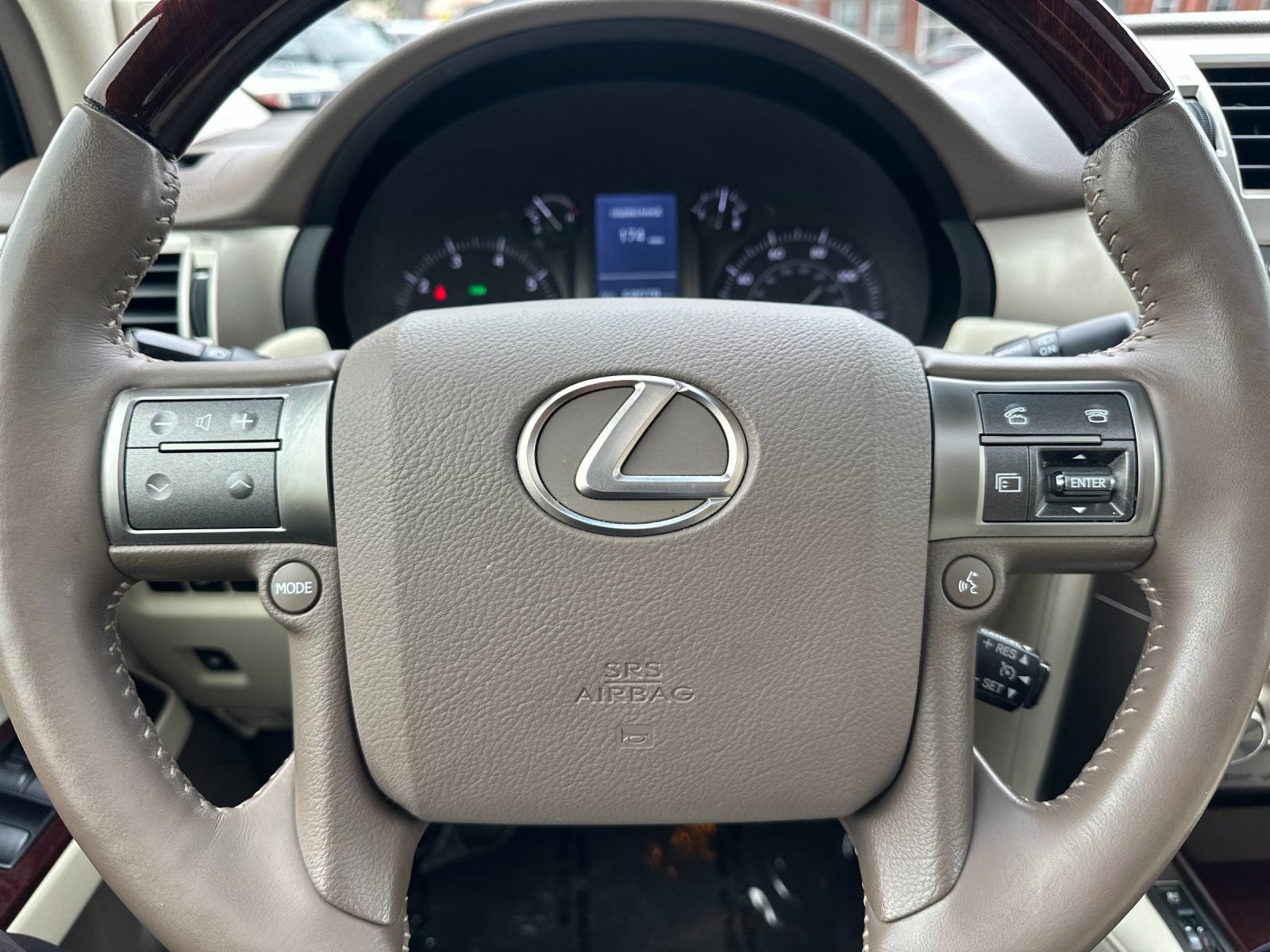 Used 2014 Lexus GX 460 Luxury AWD/4WD image 28