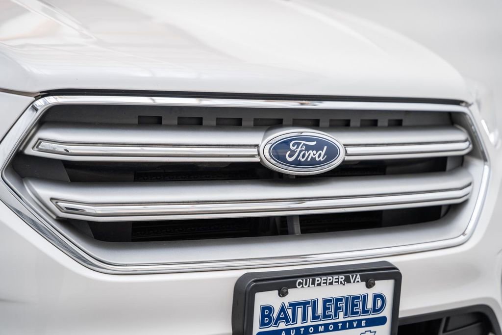 Used 2019 Ford Escape Titanium image 13