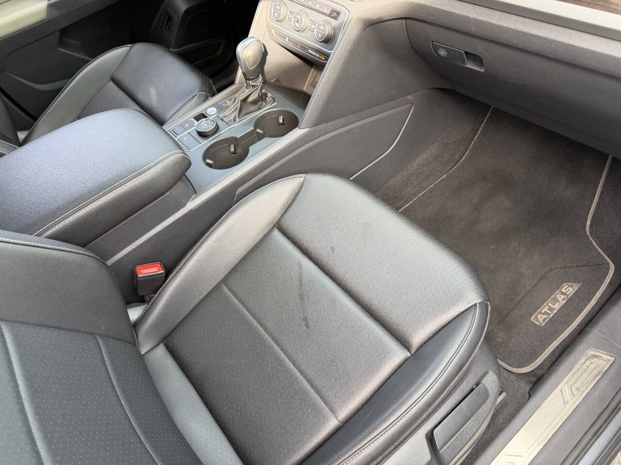 Used 2021 Volkswagen Atlas SE w/ Panoramic Sunroof Package AWD/4WD image 30