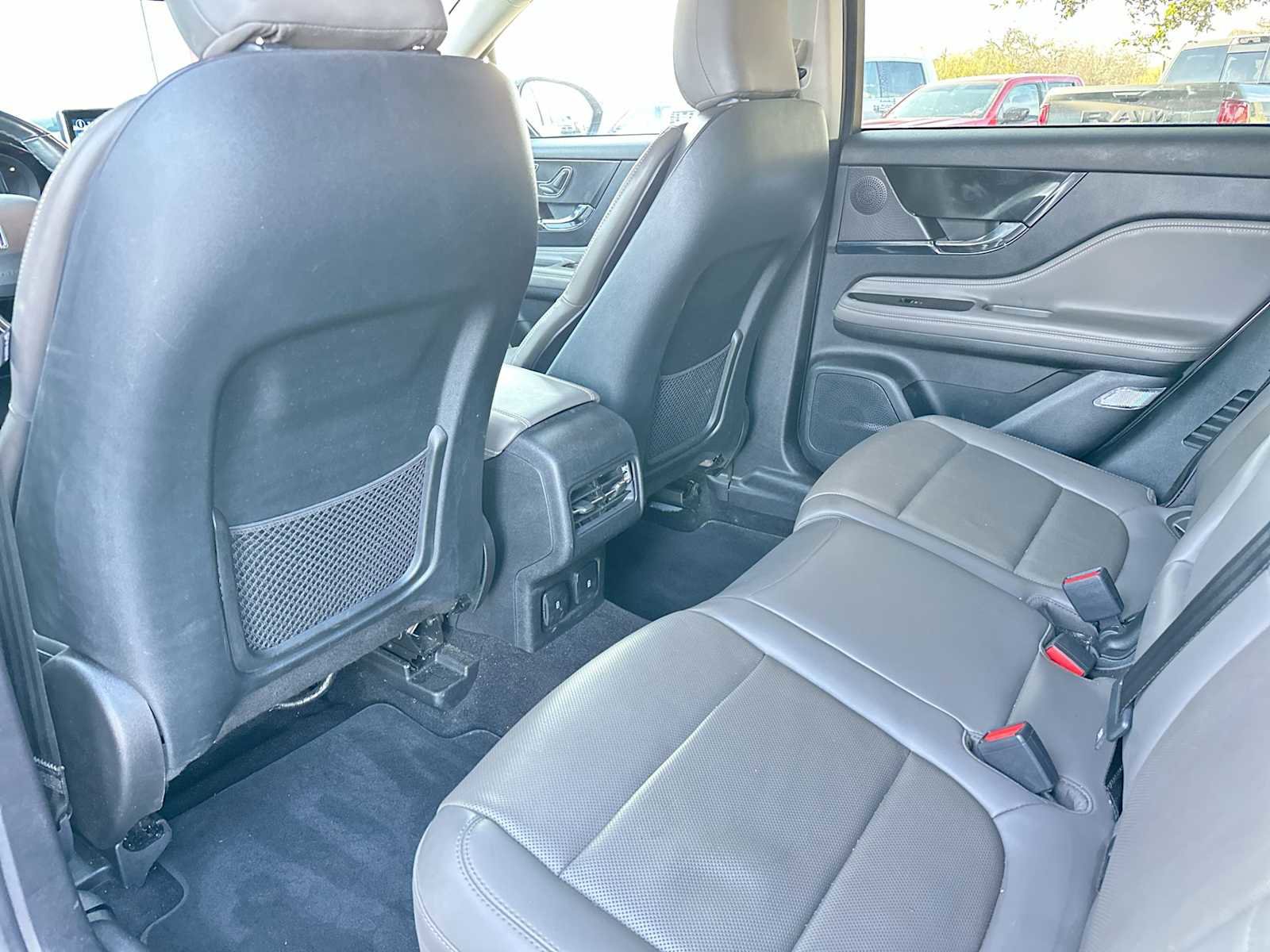 Used 2023 Lincoln Corsair Reserve image 24