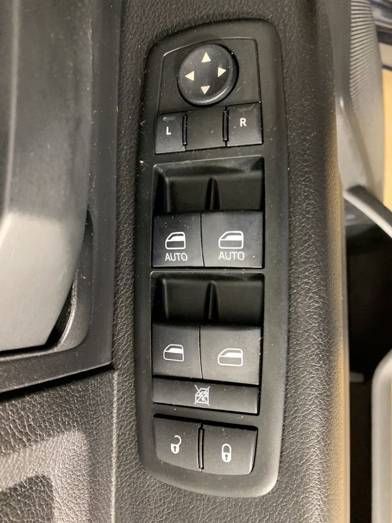 Used 2014 RAM 1500 Express image 16