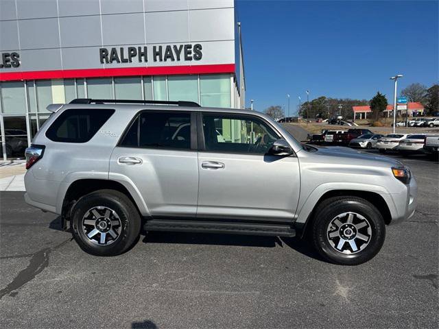 Certified 2024 Toyota 4Runner TRD Off-Road Premium image 2