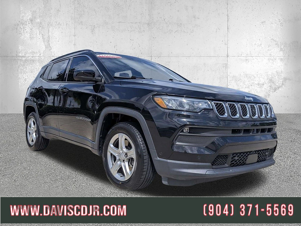 Used 2023 Jeep Compass Latitude w/ Convenience Group