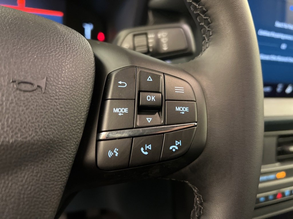 New 2025 Ford Maverick XLT w/ XLT Luxury Package image 17