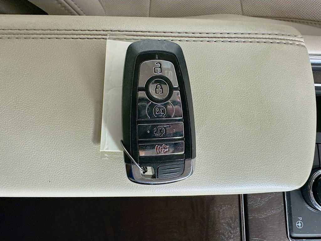 Used 2020 Lincoln Navigator Reserve w/ Equipment Group 208A Reserve image 43