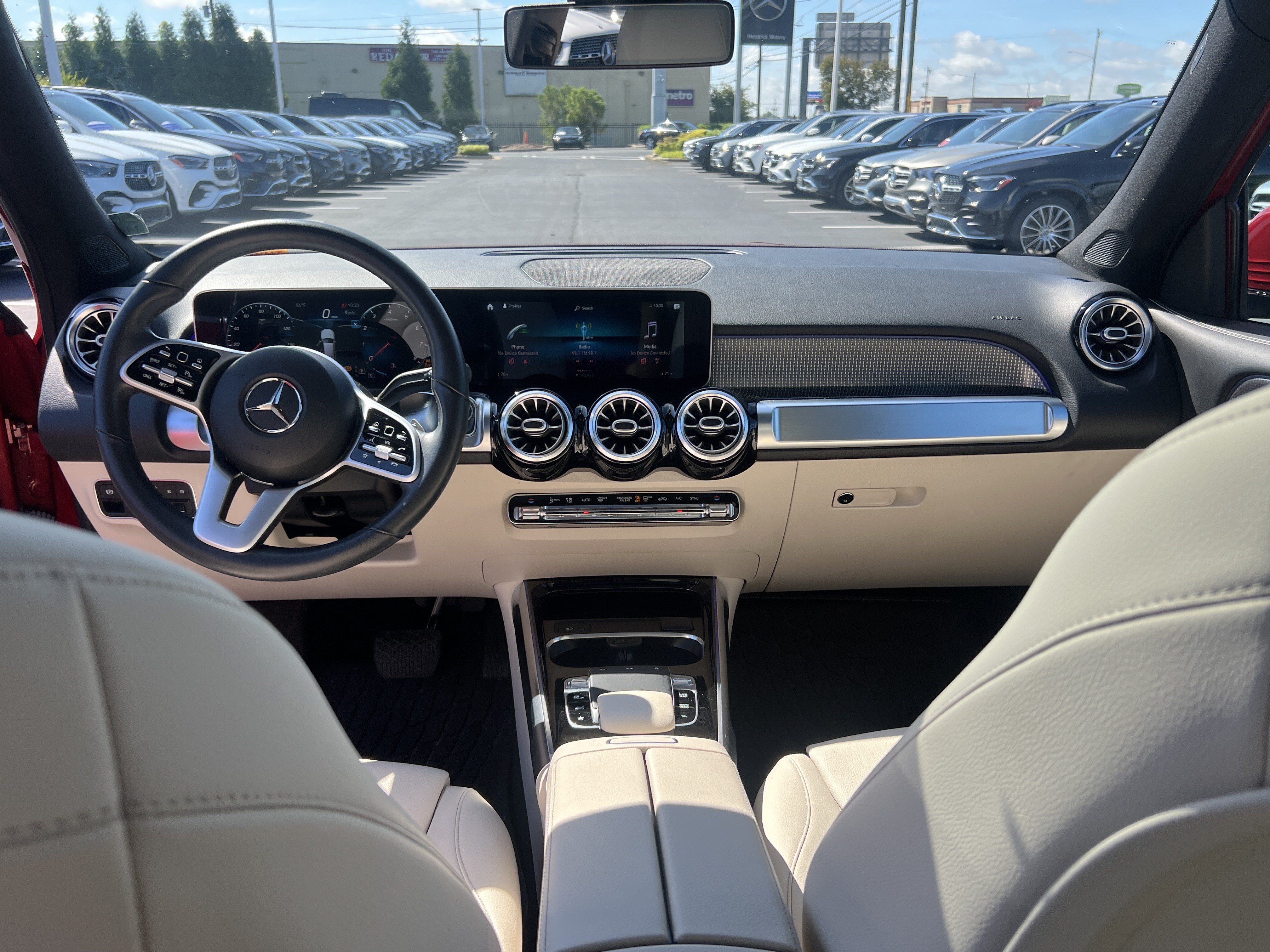 Used 2020 Mercedes-Benz GLB 250 4MATIC image 30