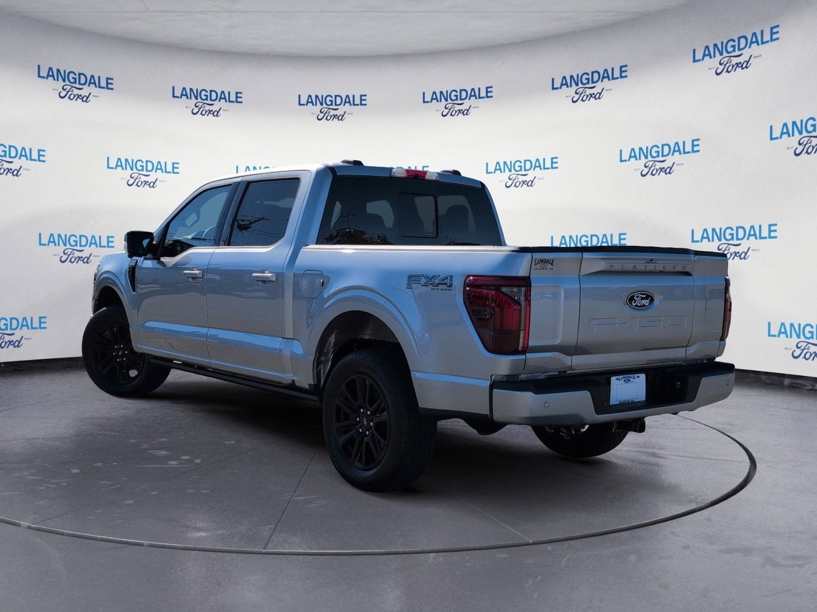 New 2025 Ford F150 Platinum w/ FX4 Off-Road Package image 9