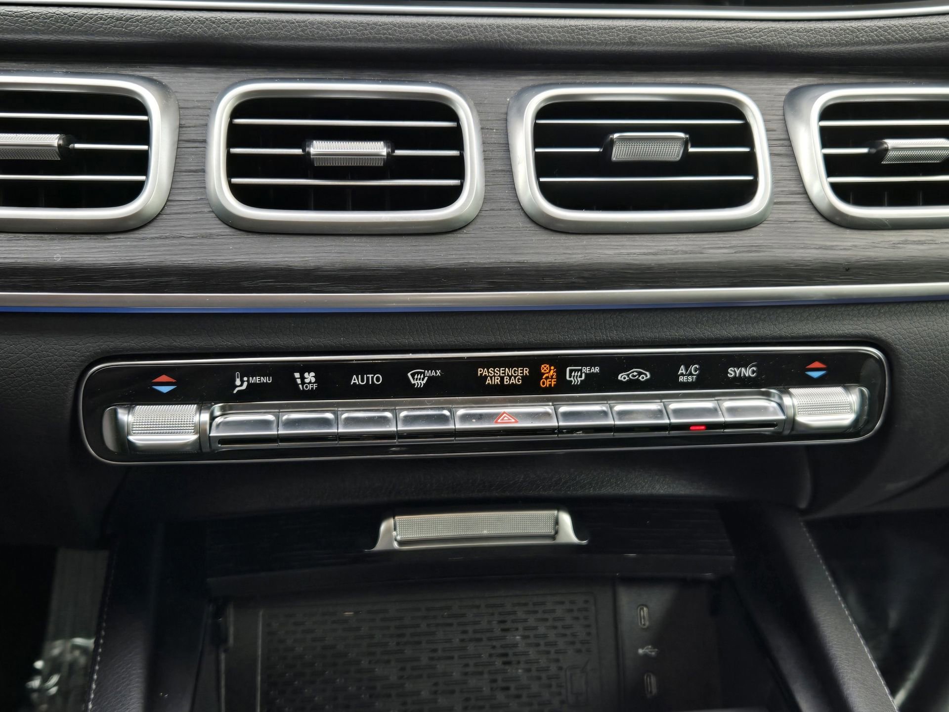 Certified 2026 Mercedes-Benz GLE 350 4MATIC image 18