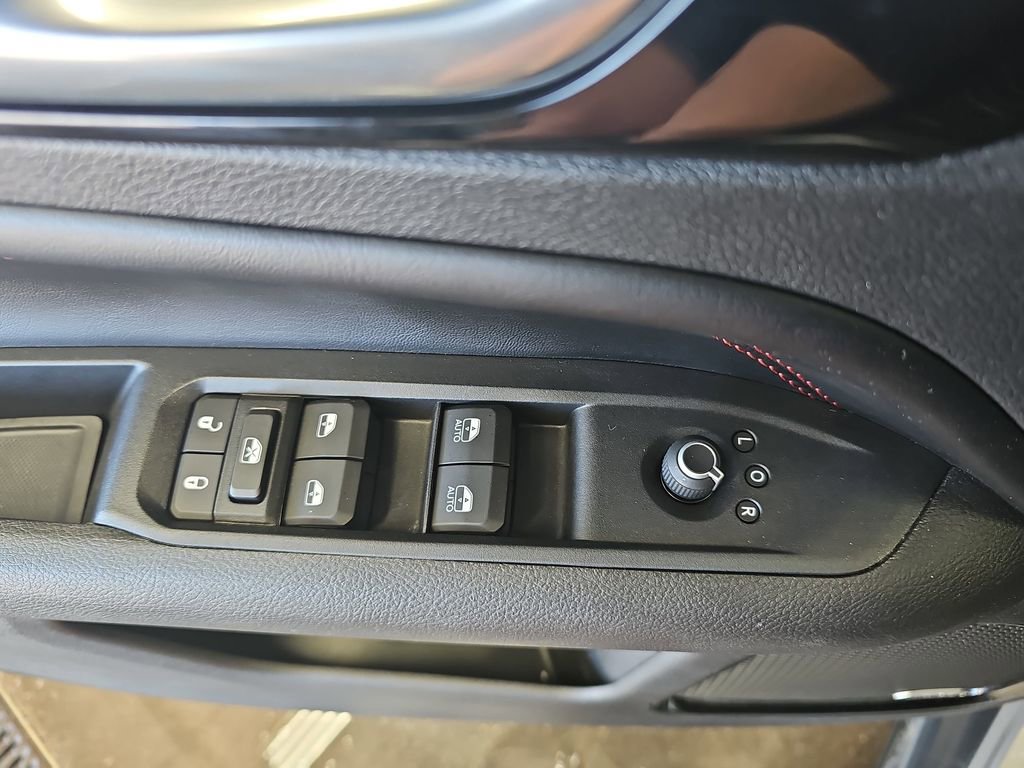 Used 2022 Jeep Compass Trailhawk w/ Trailhawk Elite Group AWD/4WD image 27