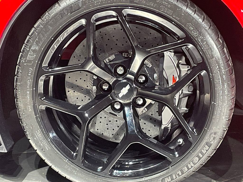 Used 2015 Chevrolet Camaro Z/28 RWD image 13