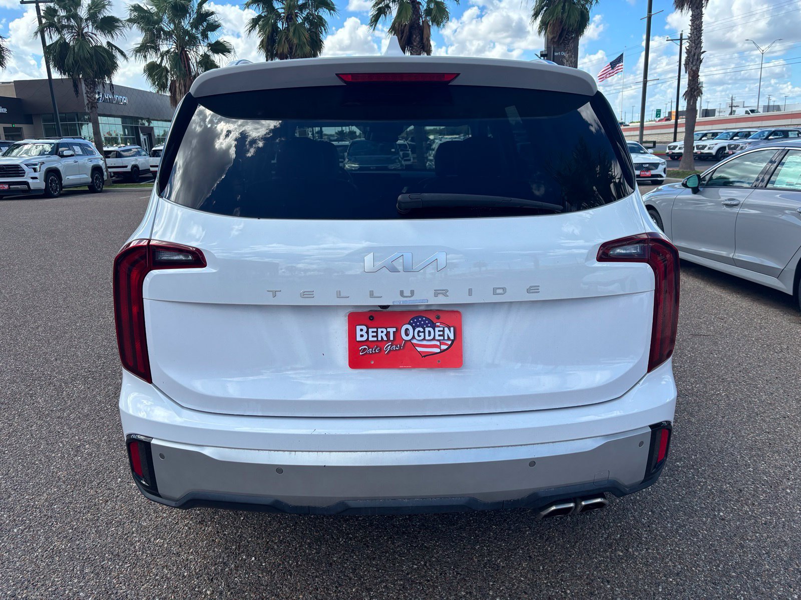 Used 2024 Kia Telluride S w/ S Sunroof Package FWD image 5