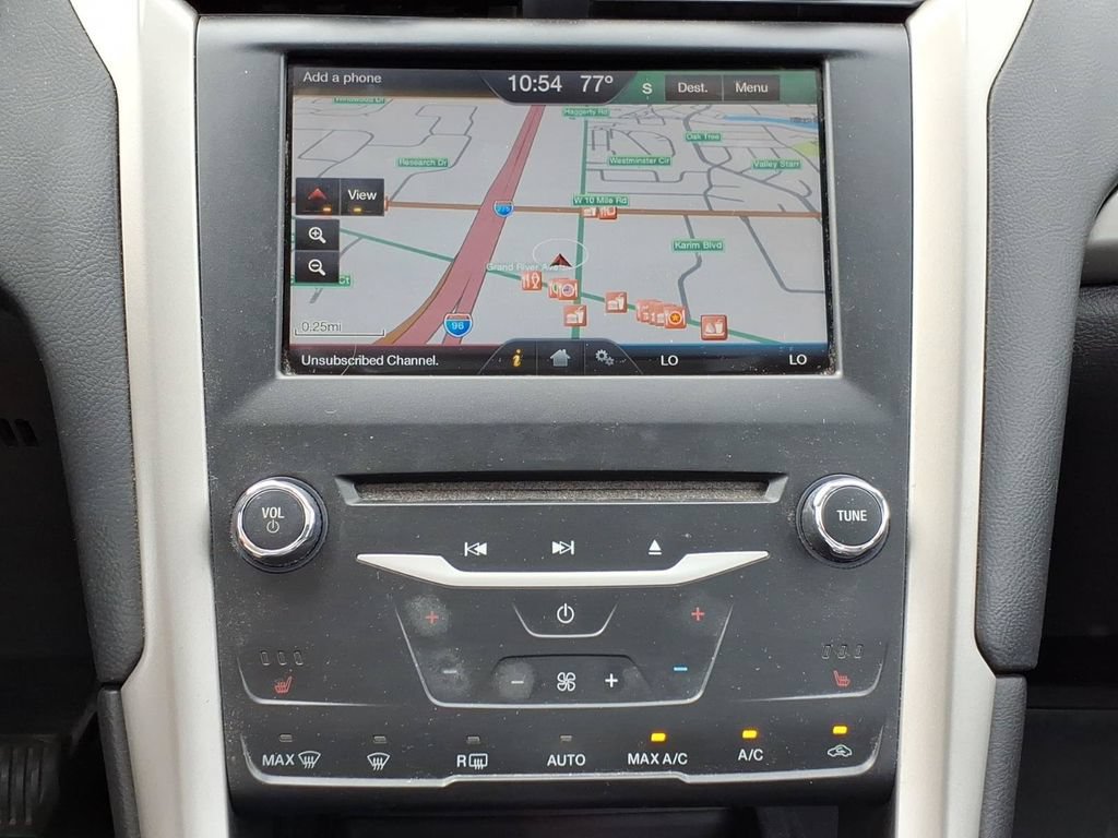 Used 2013 Ford Fusion SE FWD image 16
