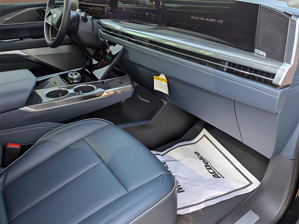 New 2025 Cadillac Escalade IQ Sport 2 image 13