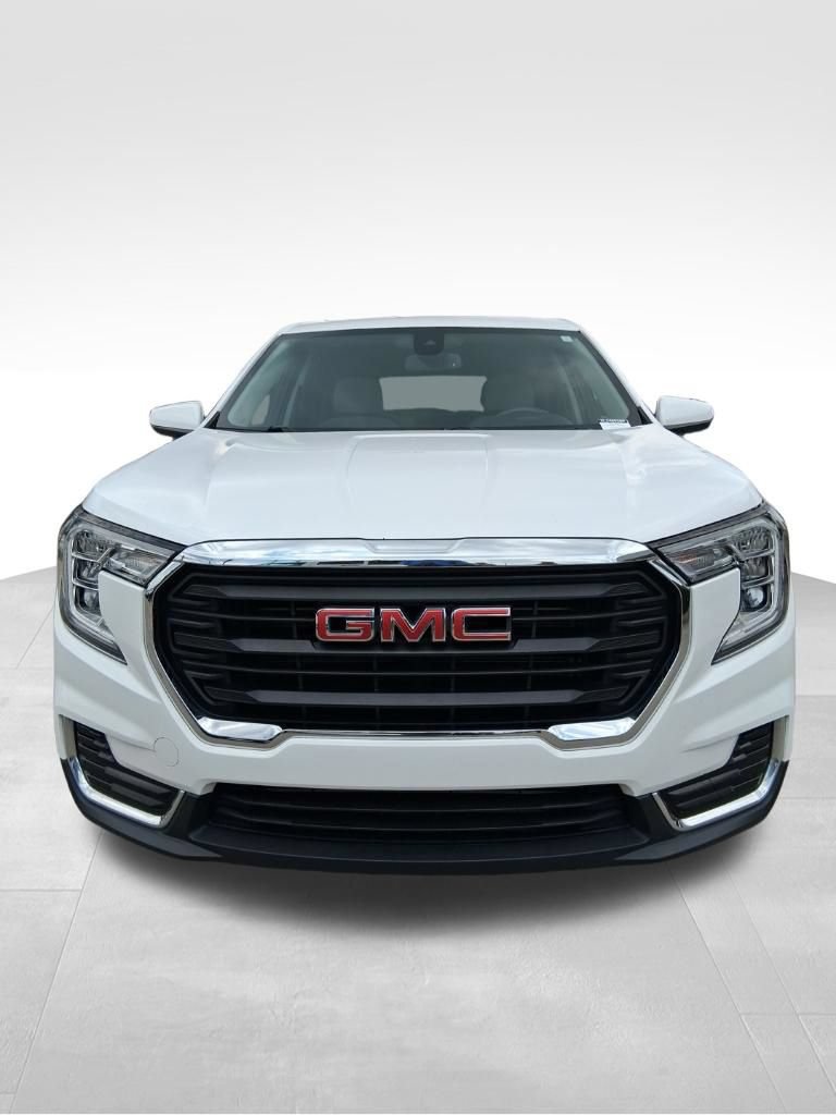 Used 2024 GMC Terrain SLE FWD image 8