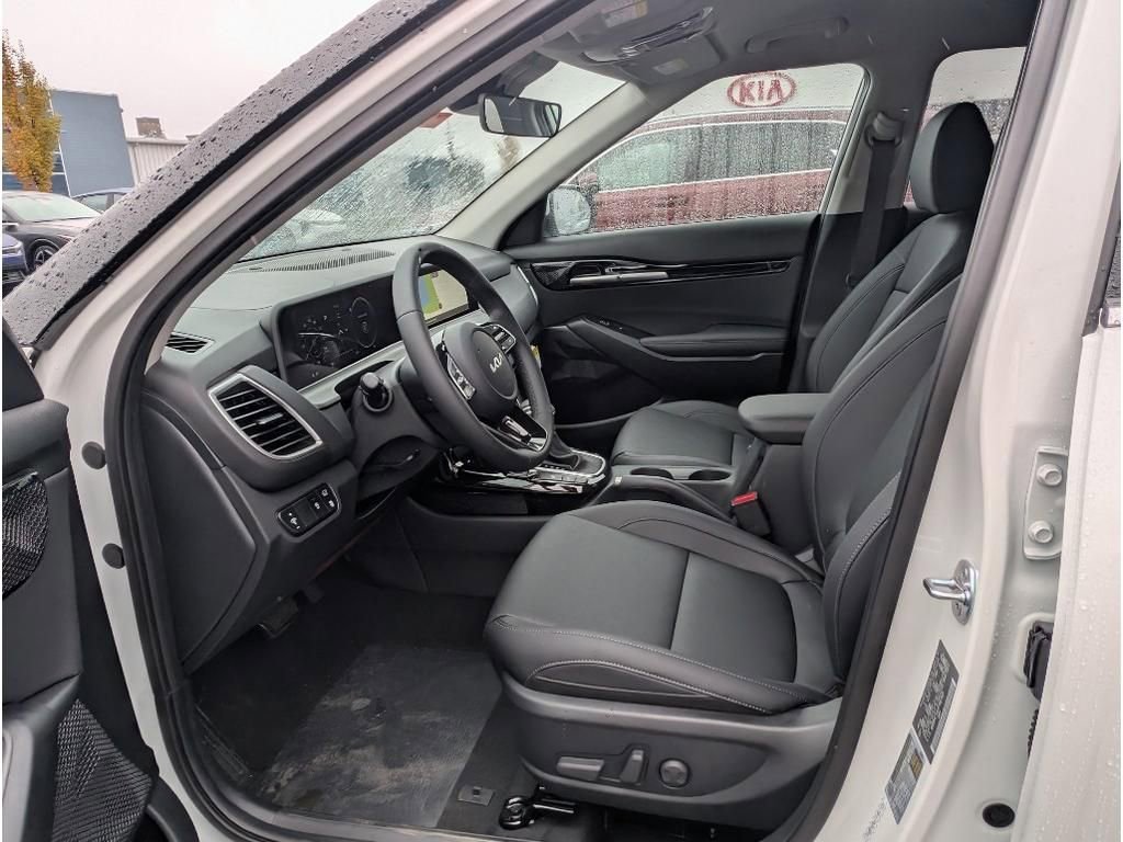 New 2026 Kia Seltos EX image 13
