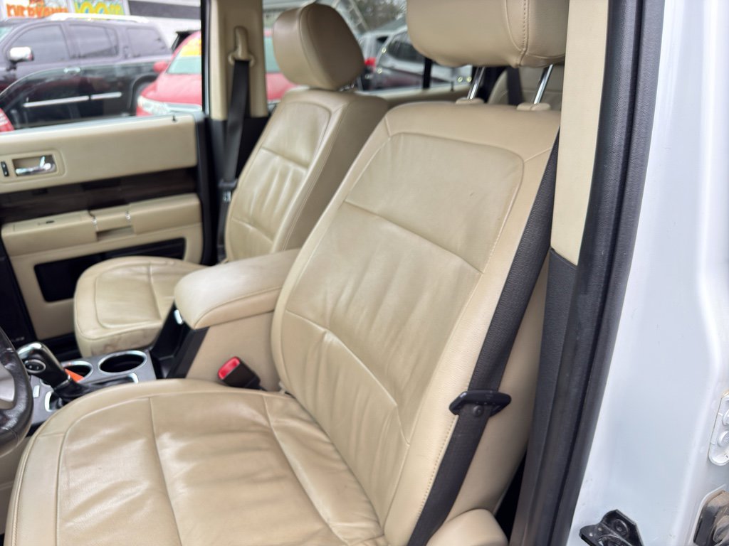 Used 2018 Ford Flex SEL w/ Equipment Group 202A AWD/4WD image 11