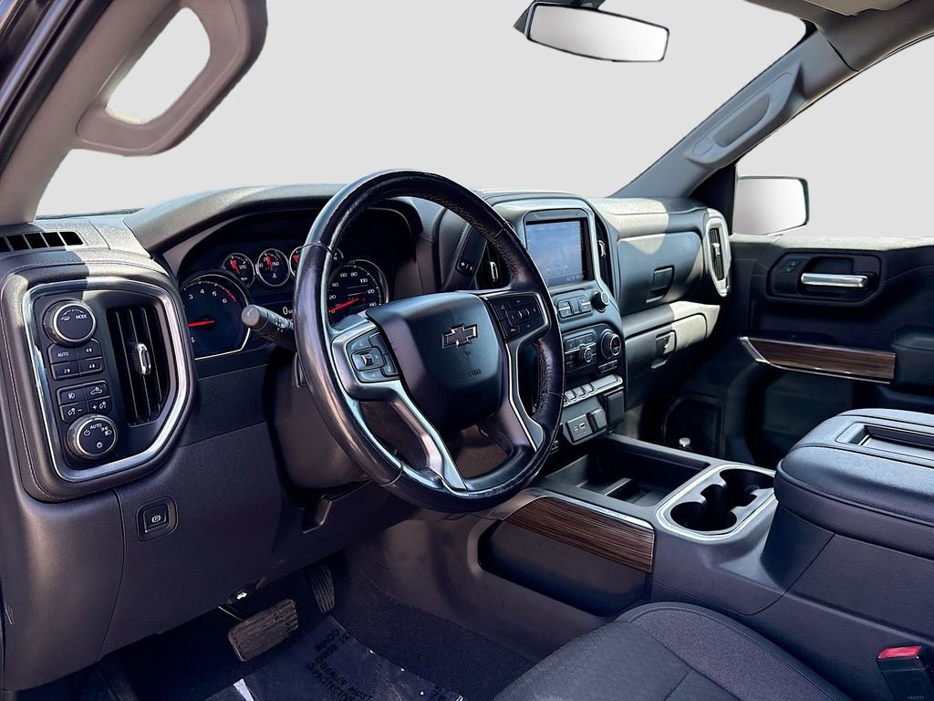 Used 2021 Chevrolet Silverado 1500 LT Trail Boss w/ Bed Protection Package image 9