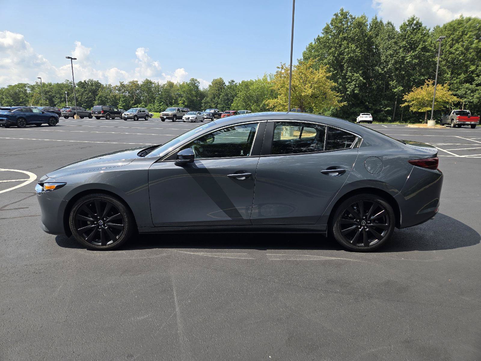Used 2023 MAZDA MAZDA3 s FWD image 5