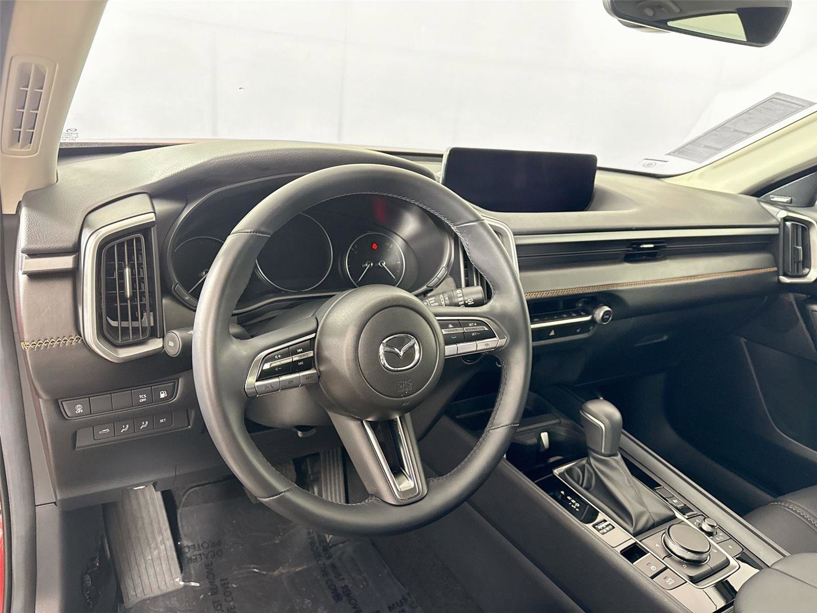 Certified 2025 MAZDA CX-50 AWD 2.5 Hybrid w/ Premium Pkg image 4