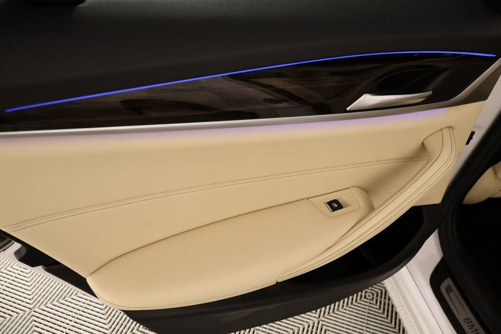 Used 2023 BMW 530i xDrive w/ Convenience Package image 19