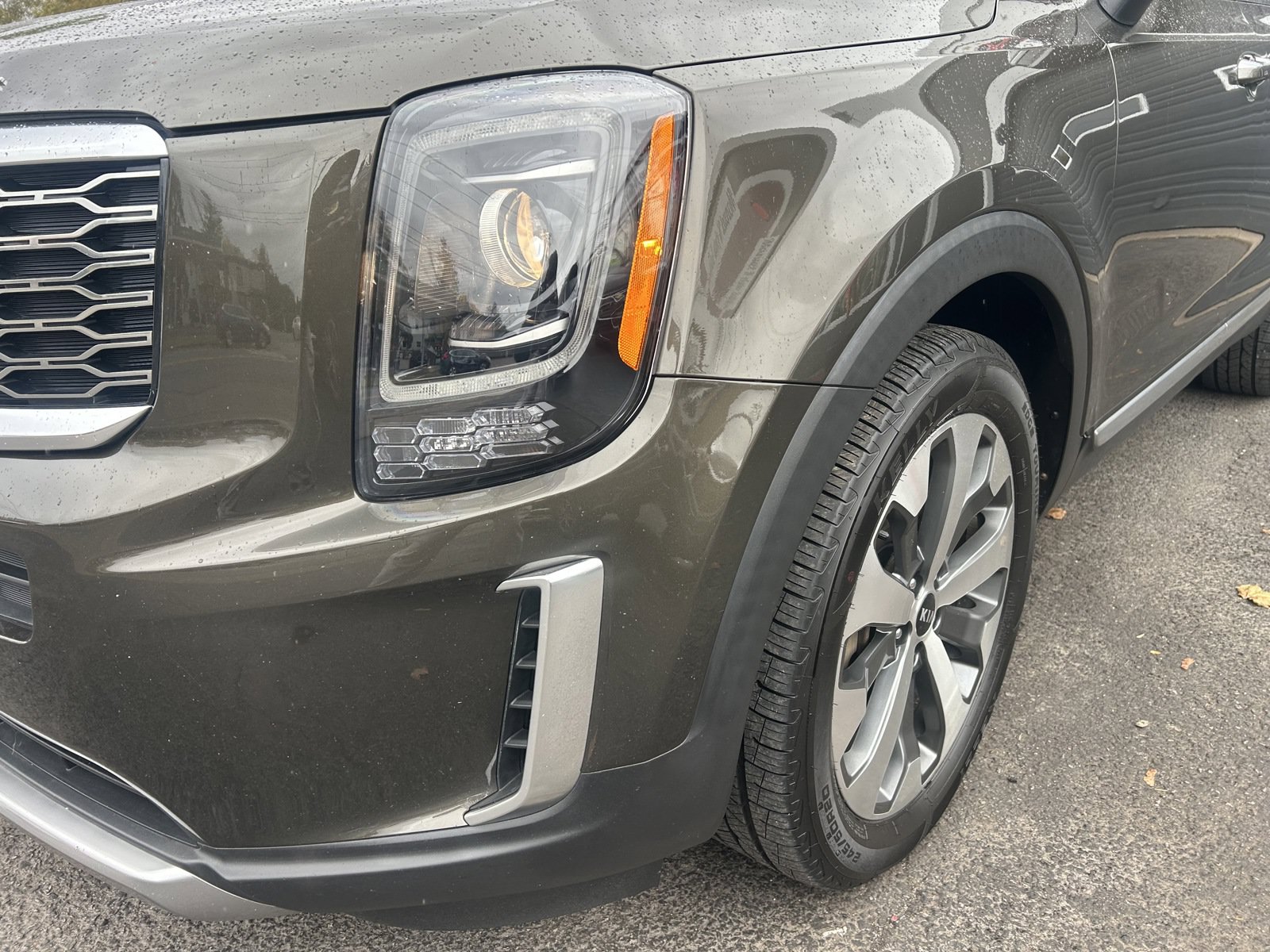 Used 2020 Kia Telluride S AWD/4WD image 4
