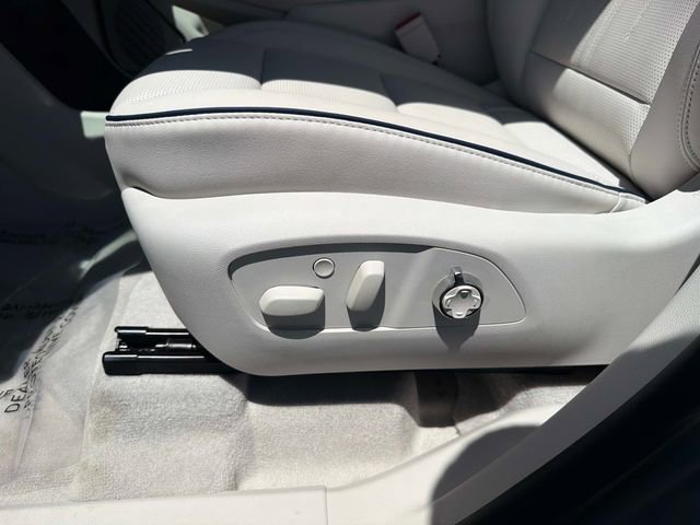 New 2026 Buick Enclave Avenir w/ Super Cruise Package AWD/4WD image 19