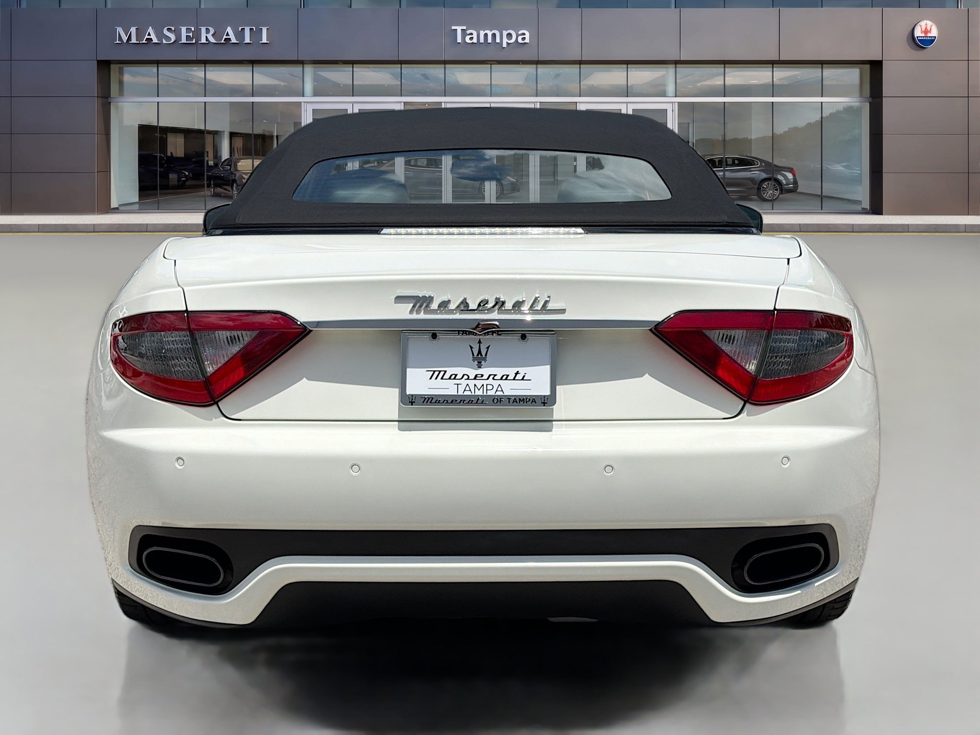 Used 2016 Maserati GranTurismo MC RWD image 4