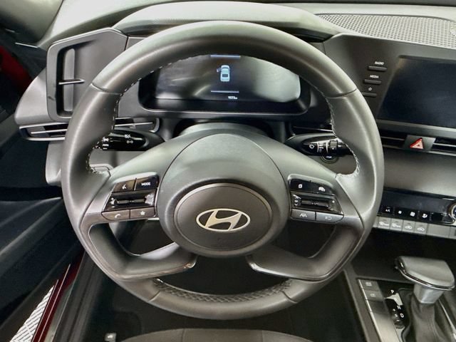 Certified 2025 Hyundai Elantra Sport FWD image 13