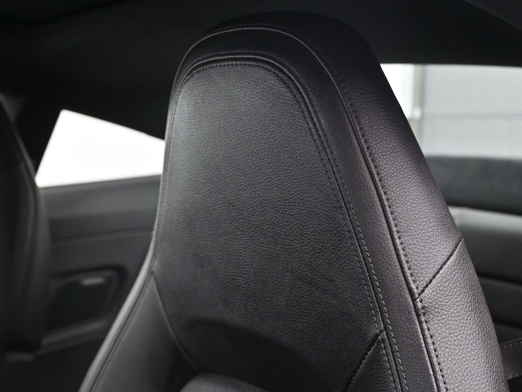 Used 2020 Porsche 911 Carrera image 16