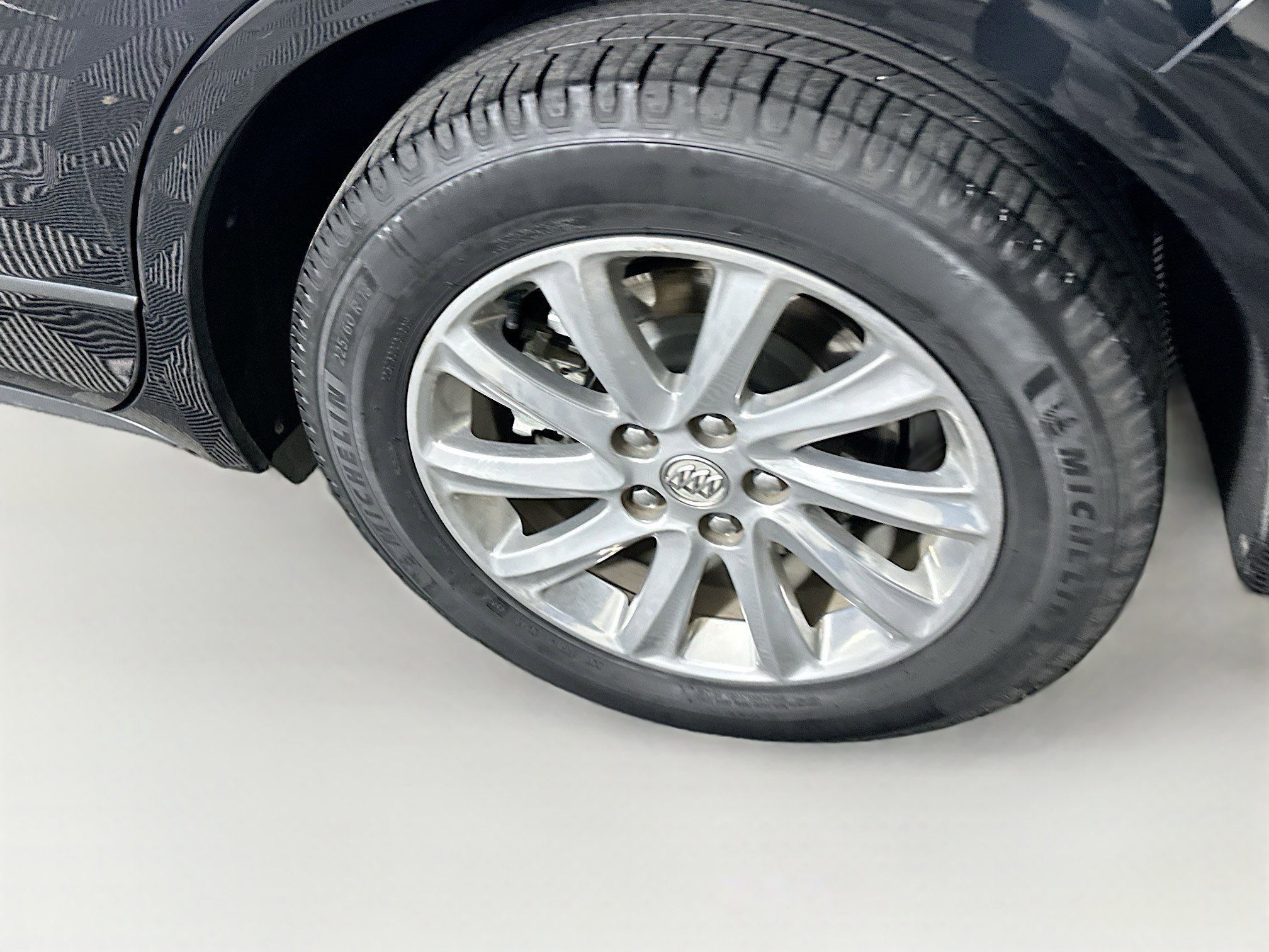 Used 2020 Buick Envision Essence image 11