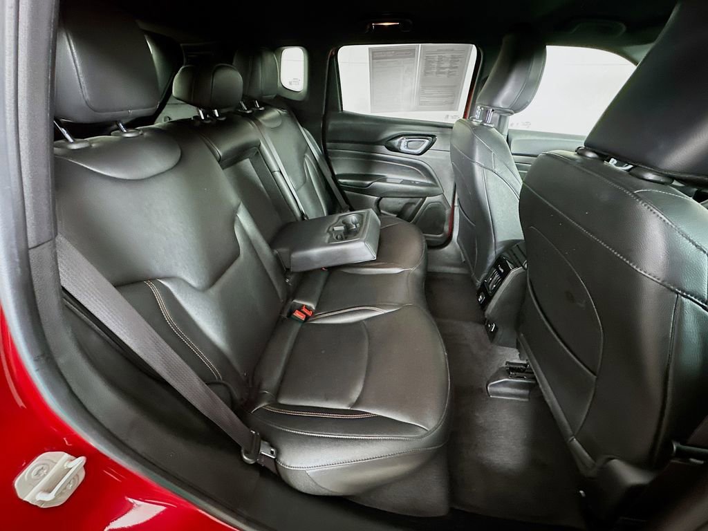 Certified 2023 Jeep Compass Limited image 37