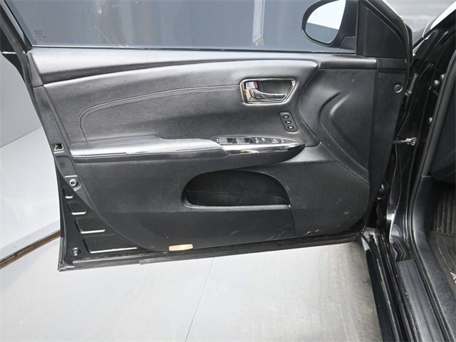 Used 2013 Toyota Avalon XLE Touring image 12