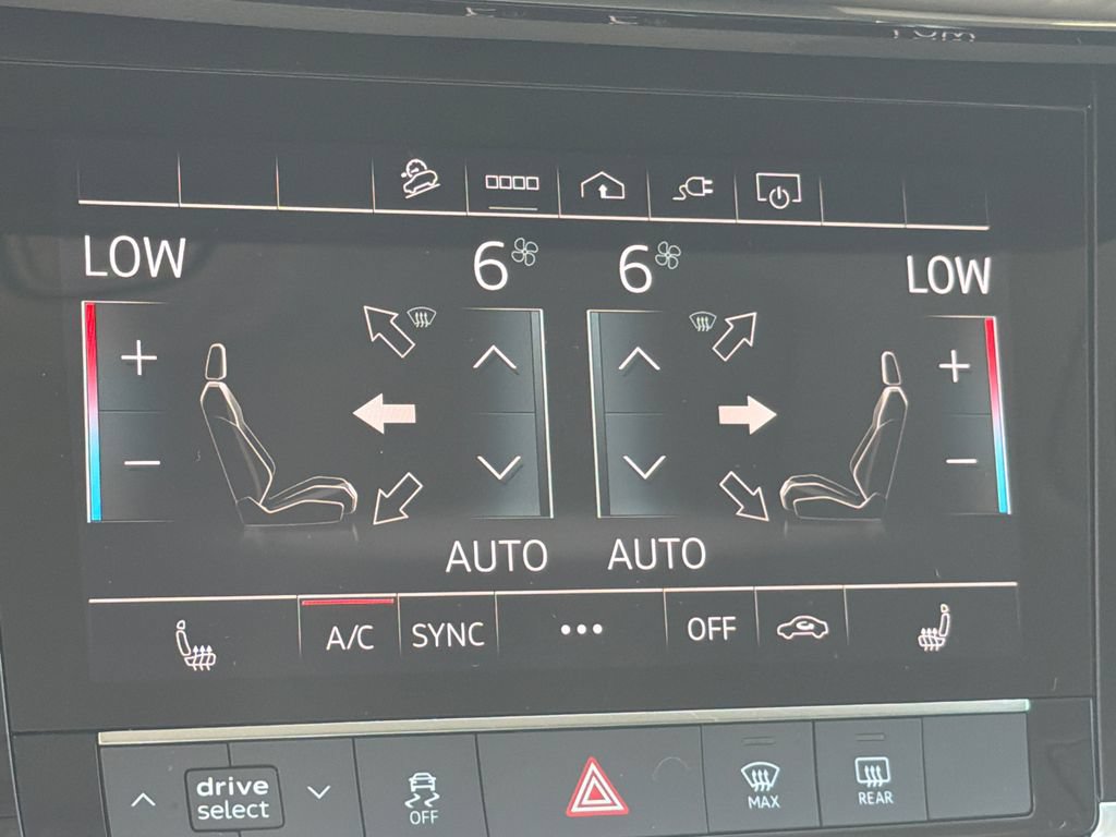 Used 2022 Audi e-tron Premium AWD/4WD image 34