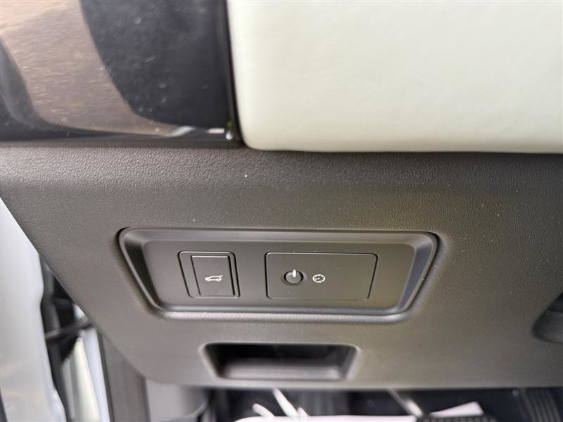 Used 2019 Land Rover Discovery HSE Luxury image 34