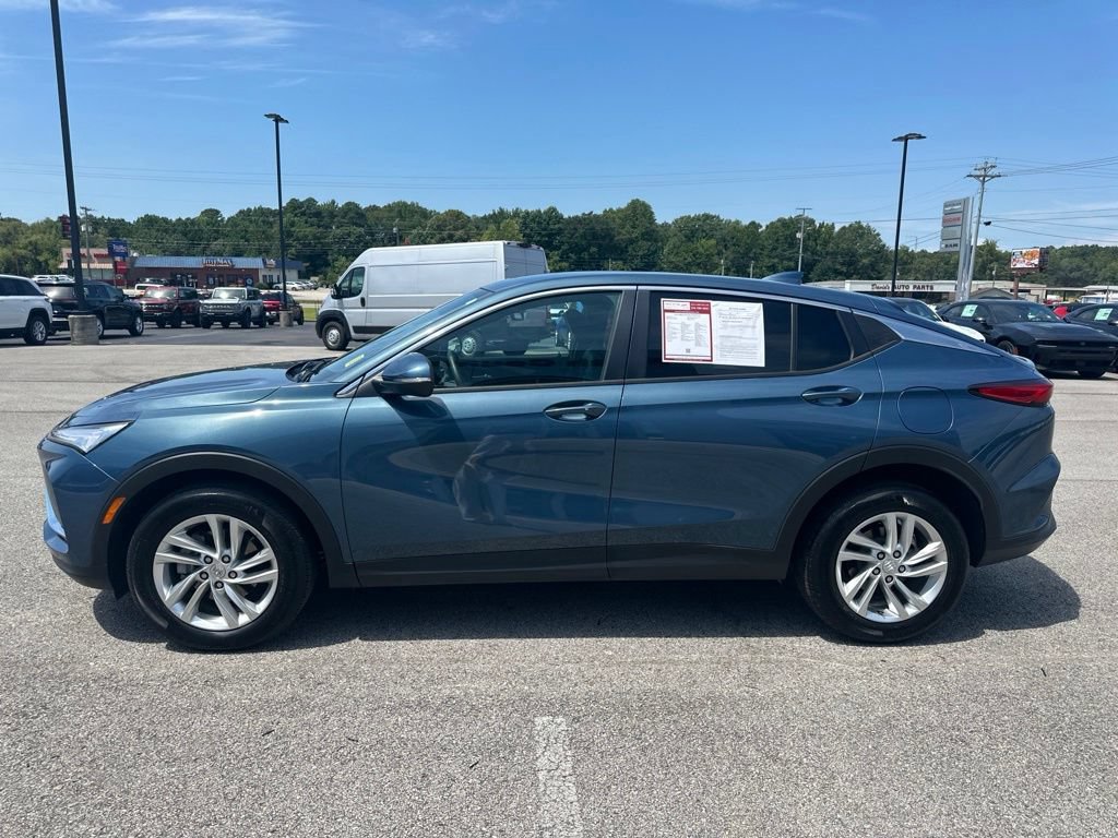 Used 2025 Buick Envista Preferred w/ Convenience I Package FWD image 5
