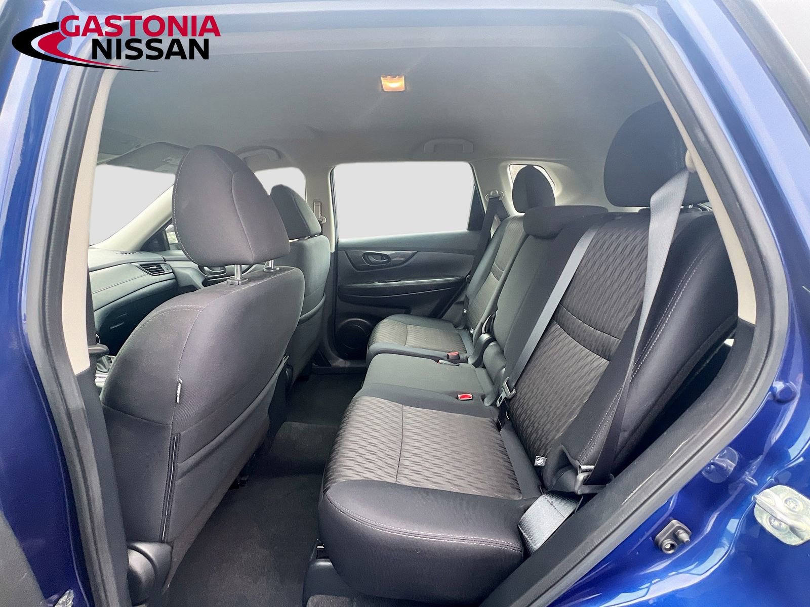 Used 2020 Nissan Rogue S image 29