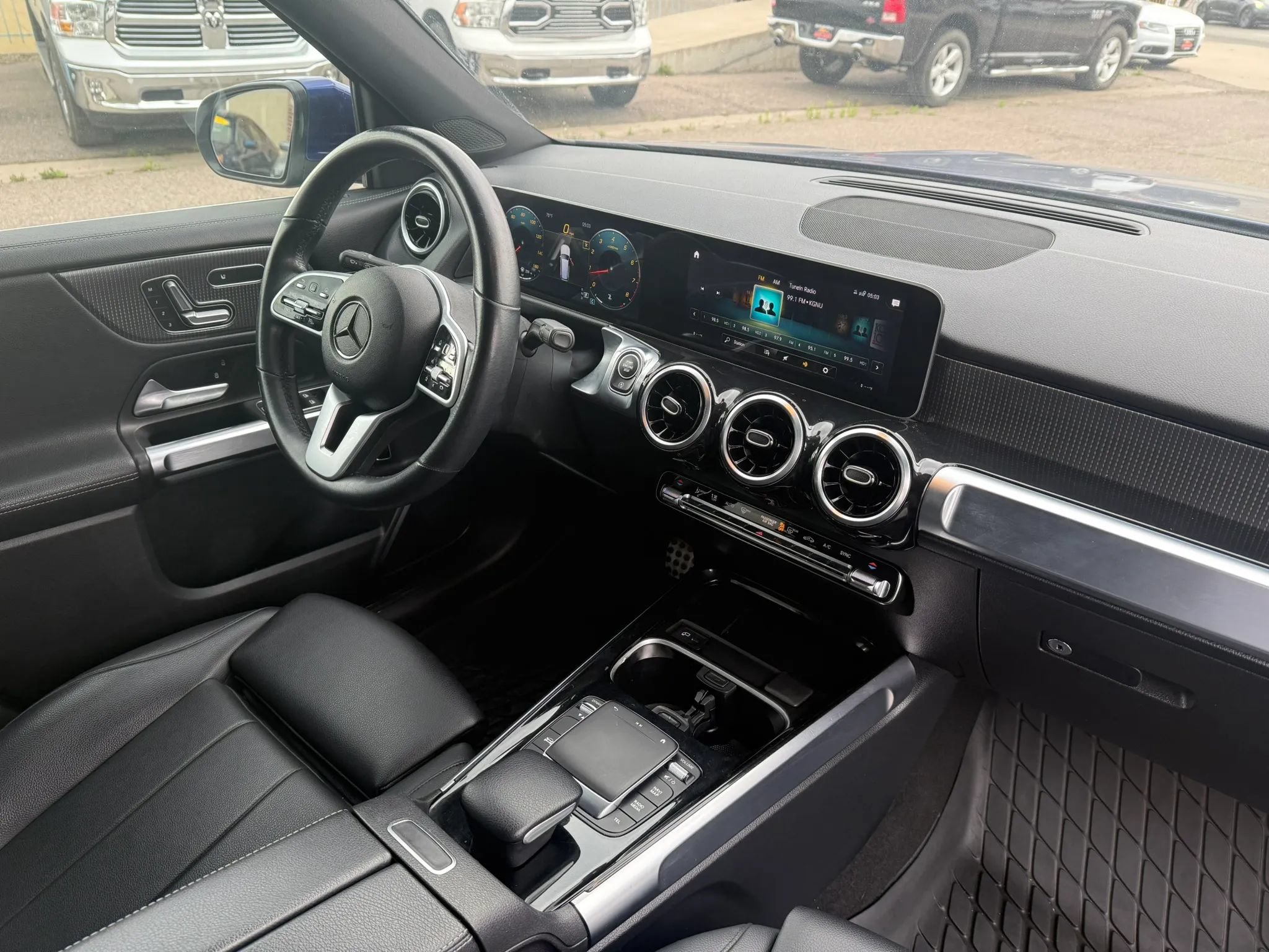 Used 2021 Mercedes-Benz GLB 250 4MATIC image 18