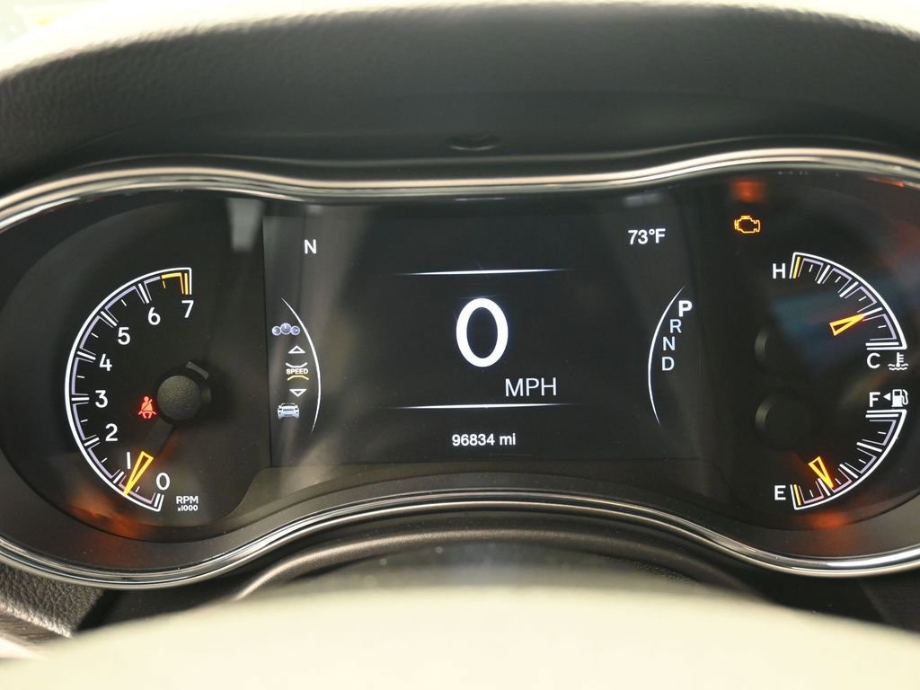 Used 2018 Jeep Grand Cherokee Altitude image 24