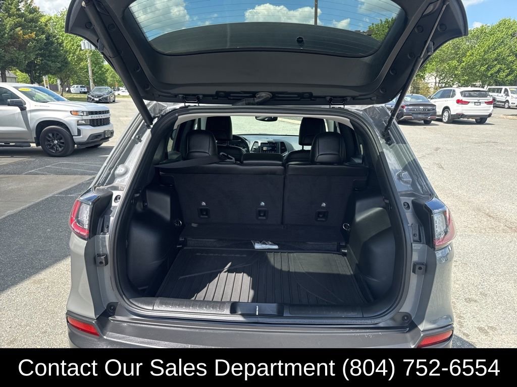 Used 2021 Jeep Cherokee Latitude Lux w/ Comfort/Convenience Group AWD/4WD image 15