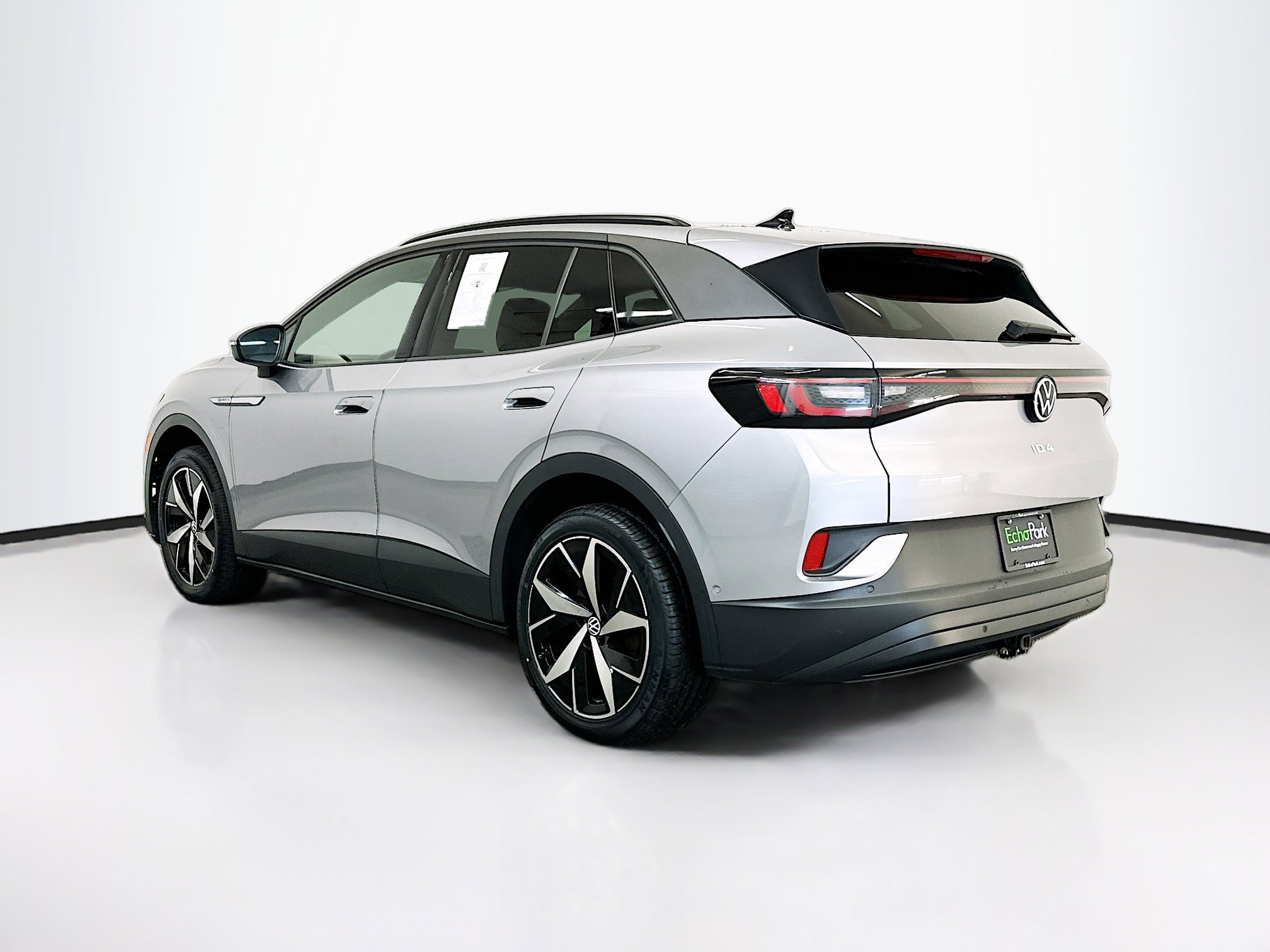 Used 2023 Volkswagen ID.4 Pro S AWD/4WD image 5