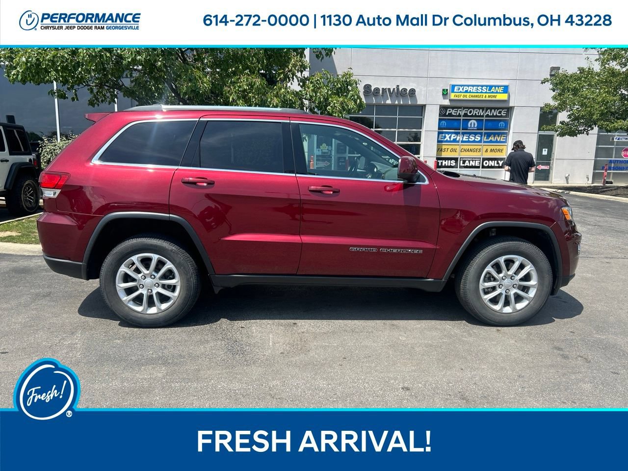 Used 2021 Jeep Grand Cherokee Laredo X AWD/4WD image 3