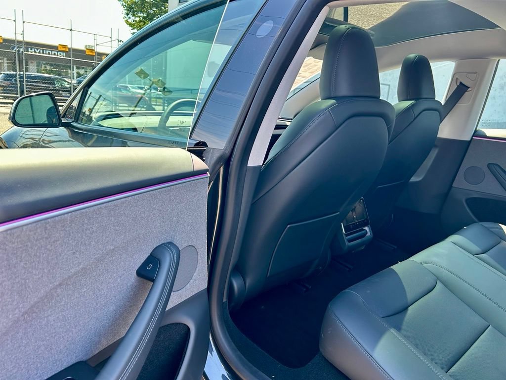 Used 2024 Tesla Model 3 Standard Range RWD image 11