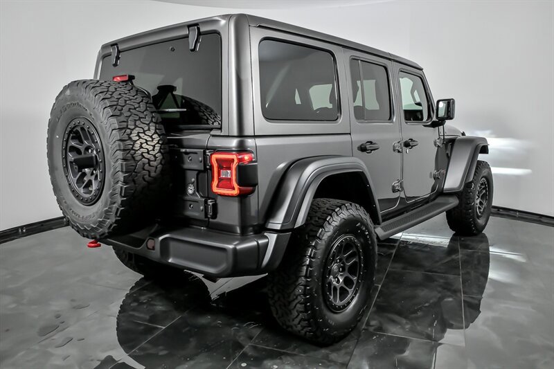 Used 2021 Jeep Wrangler Unlimited Rubicon AWD/4WD image 10