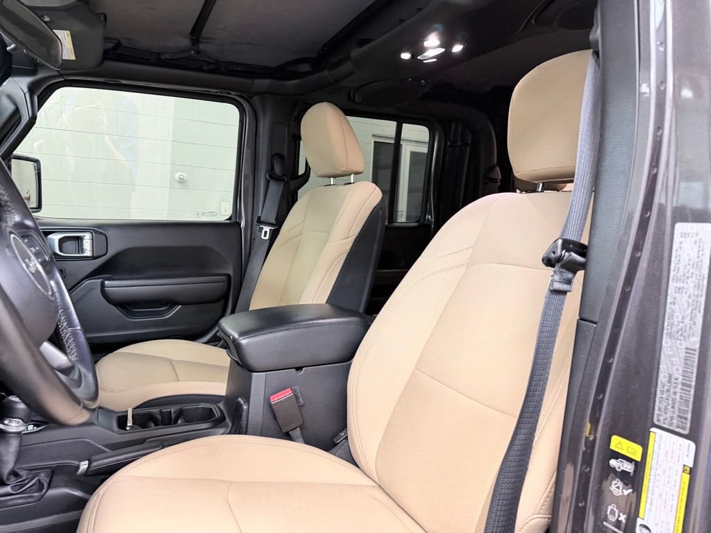 Used 2021 Jeep Gladiator Sport AWD/4WD image 15