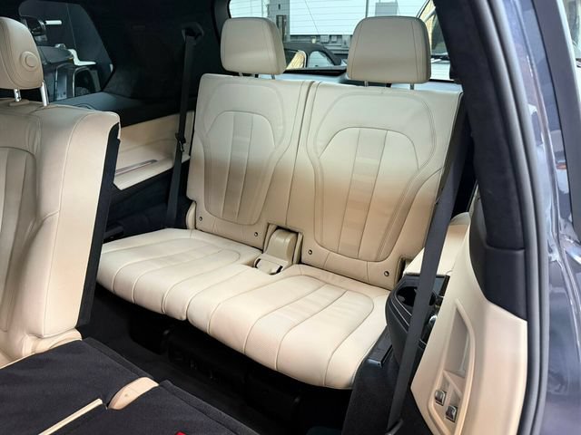 Used 2021 BMW X7 xDrive40i w/ Premium Package AWD/4WD image 25