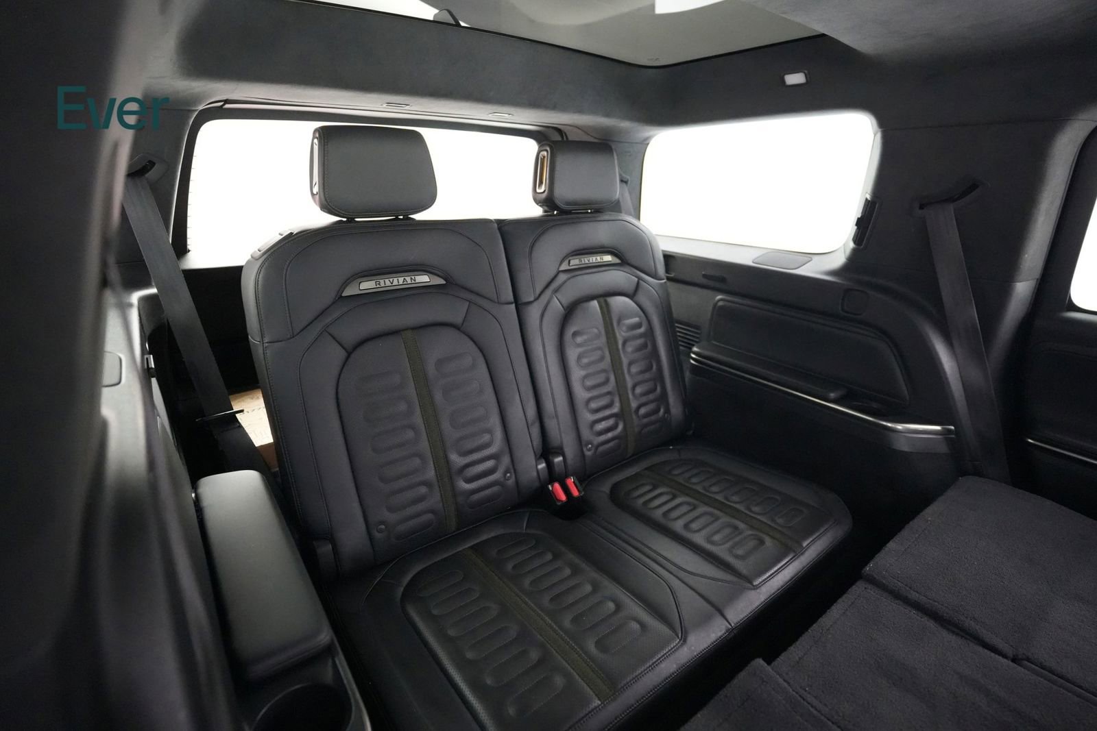 Used 2023 Rivian R1S Adventure AWD/4WD image 26