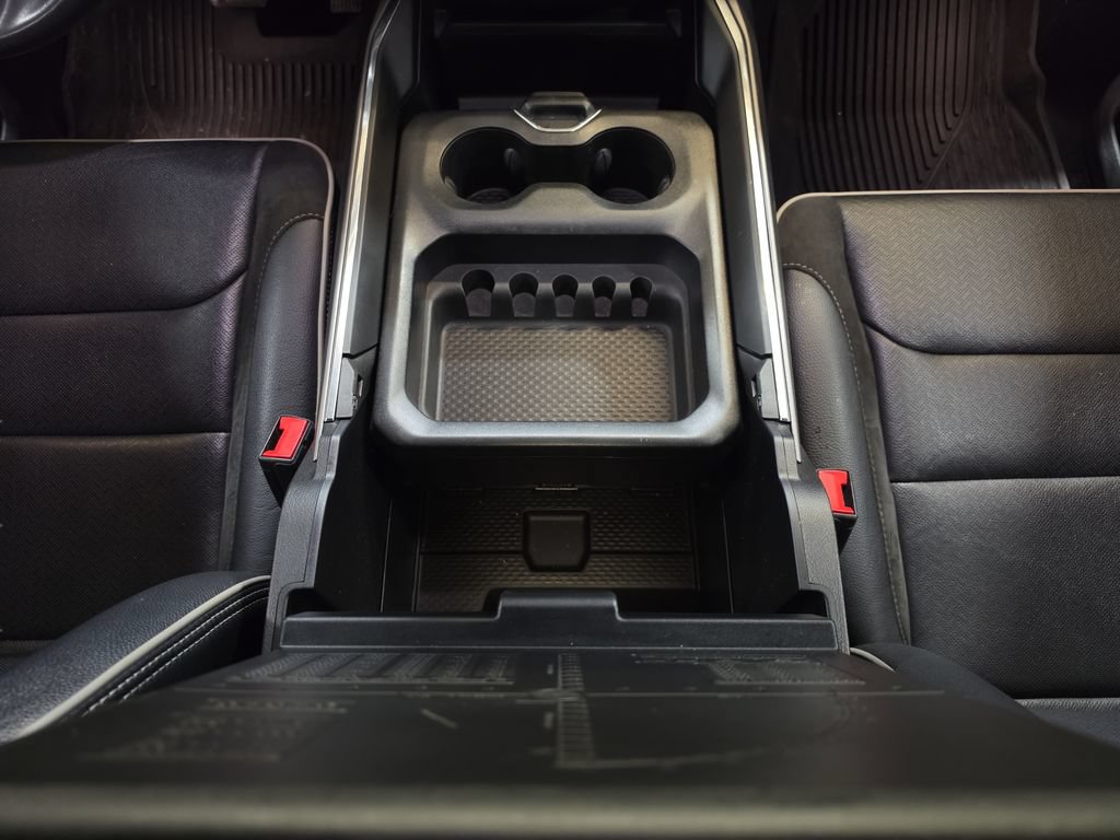 Used 2024 RAM 1500 Laramie AWD/4WD image 18