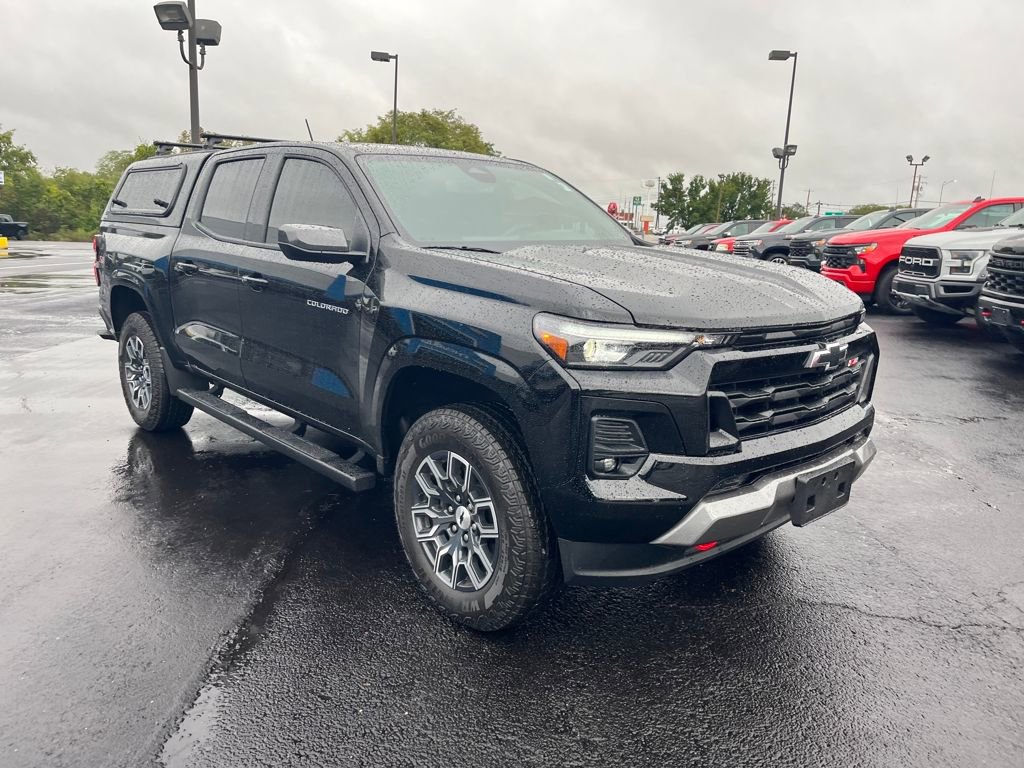Used 2025 Chevrolet Colorado Z71 image 7