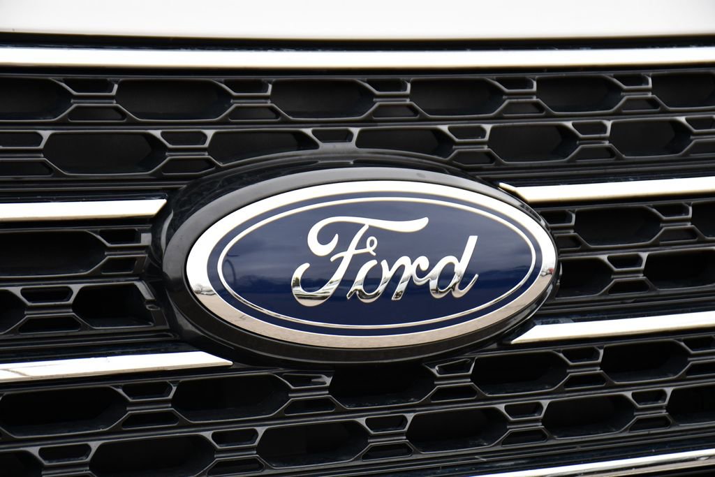 Used 2023 Ford Explorer XLT w/ Equipment Group 202A image 38