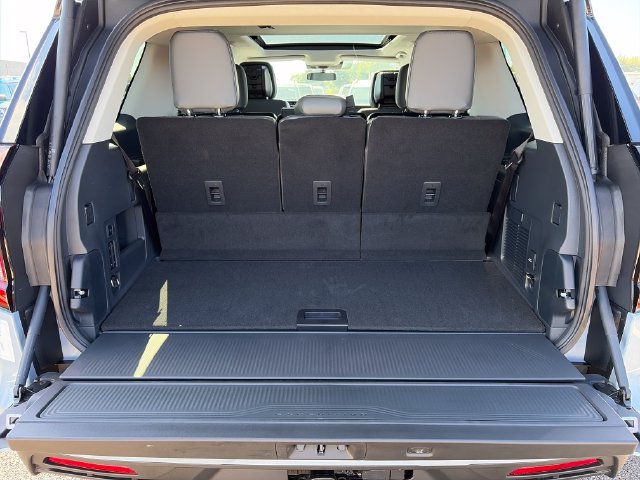 New 2027 Ford Expedition Active AWD/4WD image 11